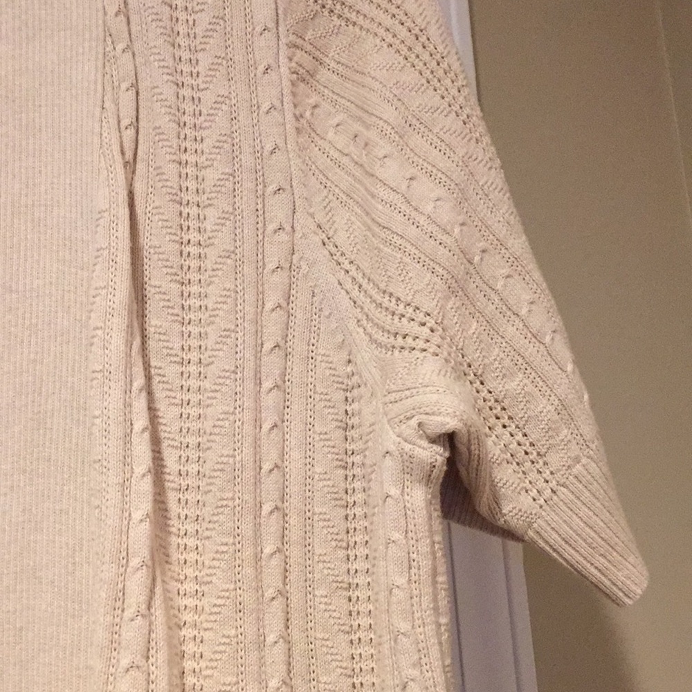 Women’s - Picture 2 of 4